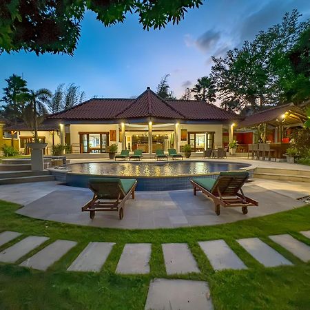 Villa Bugis Abimanyu Seminyak מראה חיצוני תמונה