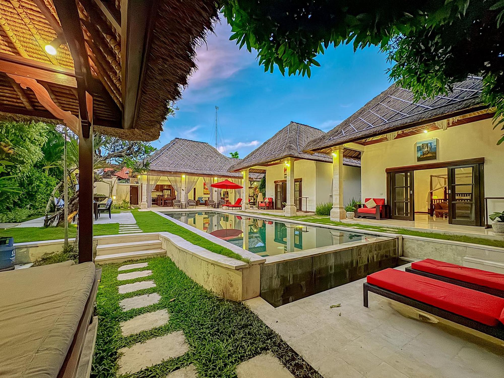 Villa Bugis Abimanyu Seminyak חדר תמונה